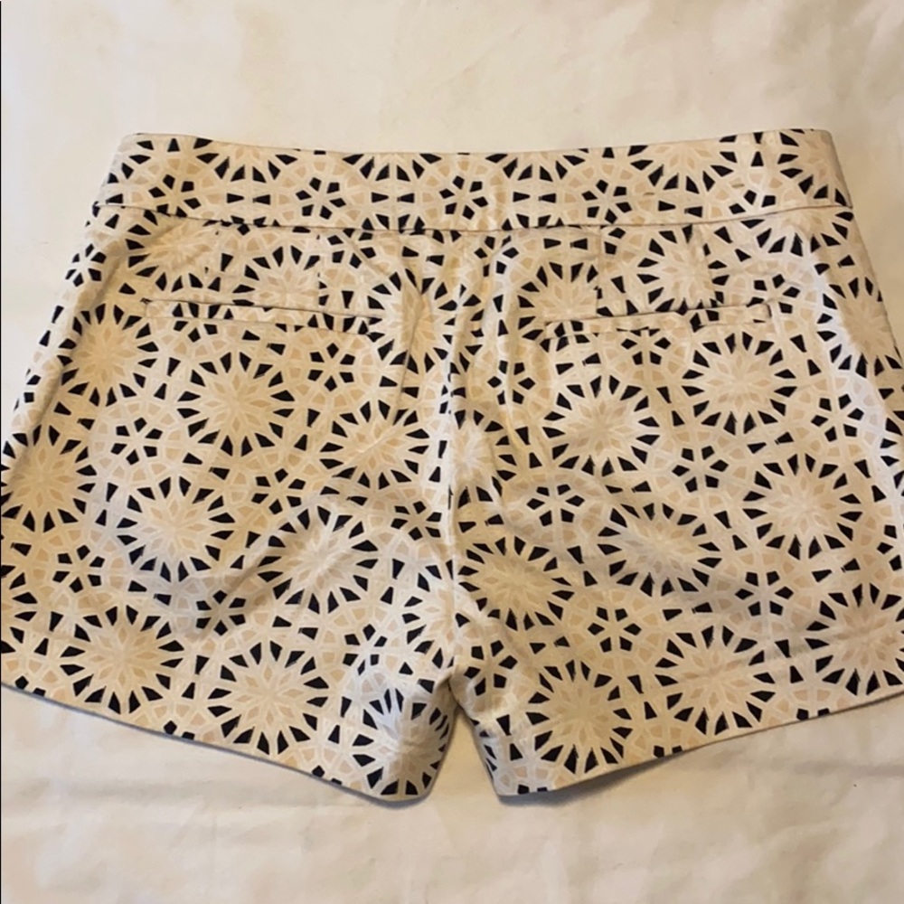 Shorts - Picture 3 of 3